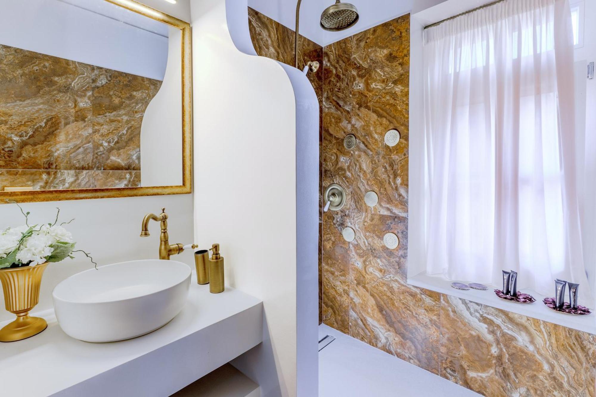 Madame Hortense Boutique Hotel Chrissi Akti Chania